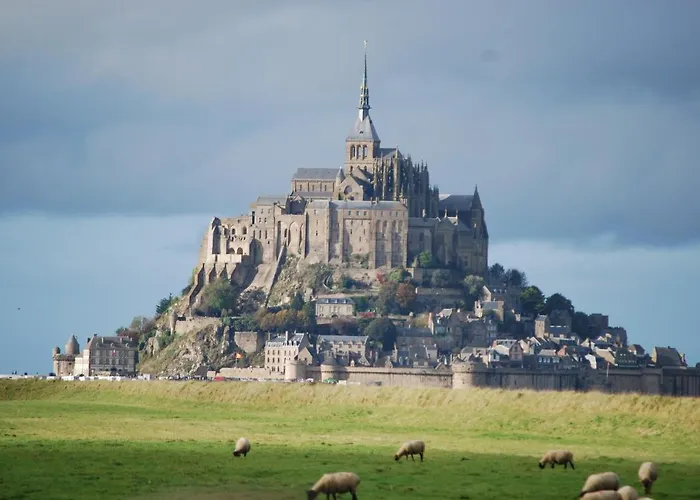Couette-café Rue Veillon Céaux