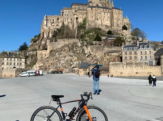 Couette-café Rue Veillon Céaux