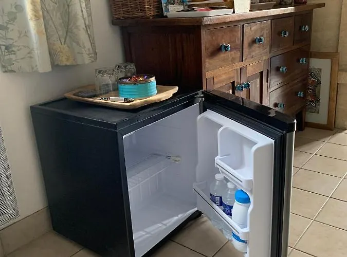 Couette-café Rue Veillon Céaux