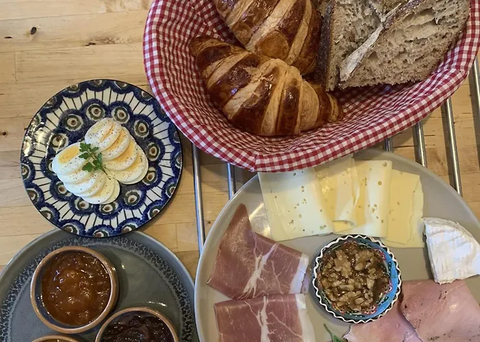 Rue Veillon Couette-café 3*